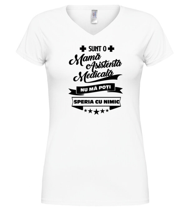  model  pe tricou