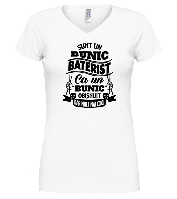  model  pe tricou