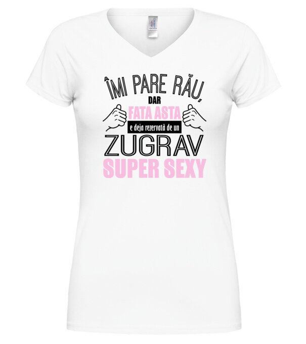  model  pe tricou