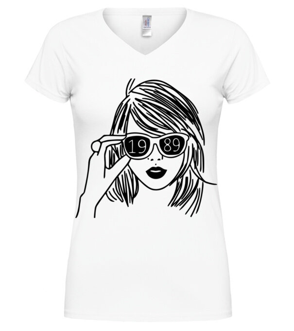  model  pe tricou