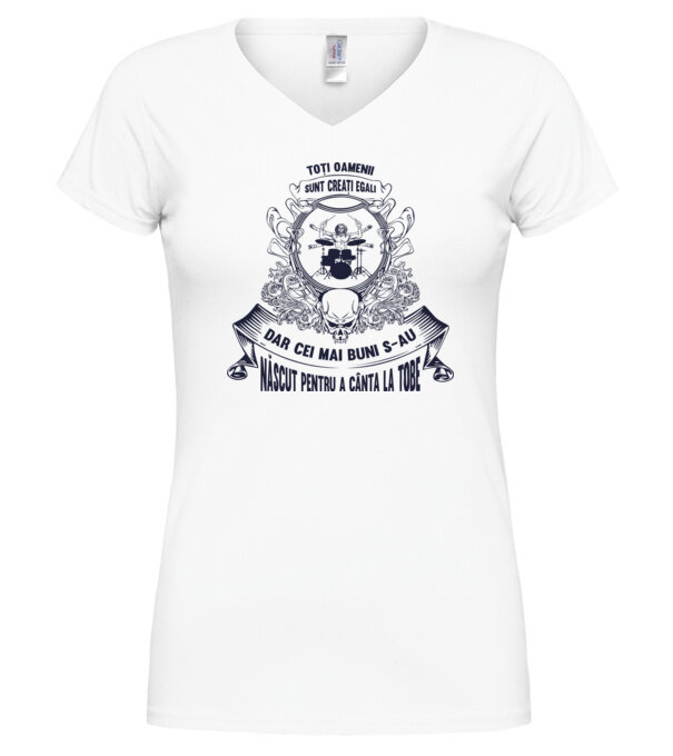  model  pe tricou