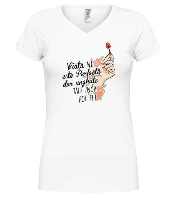  model  pe tricou