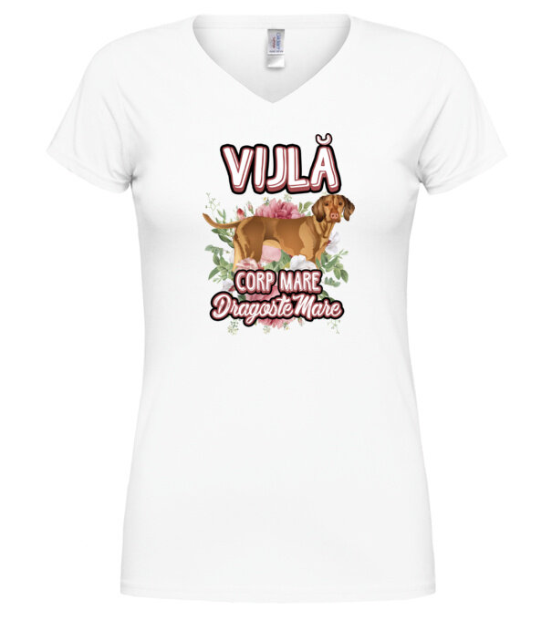  model  pe tricou