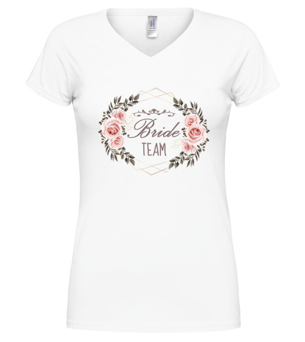  model  pe tricou