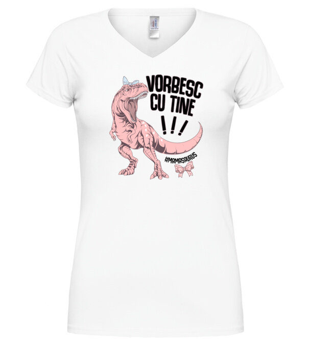  model  pe tricou