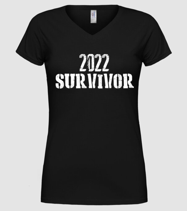 2022 survivor model negru pe tricou