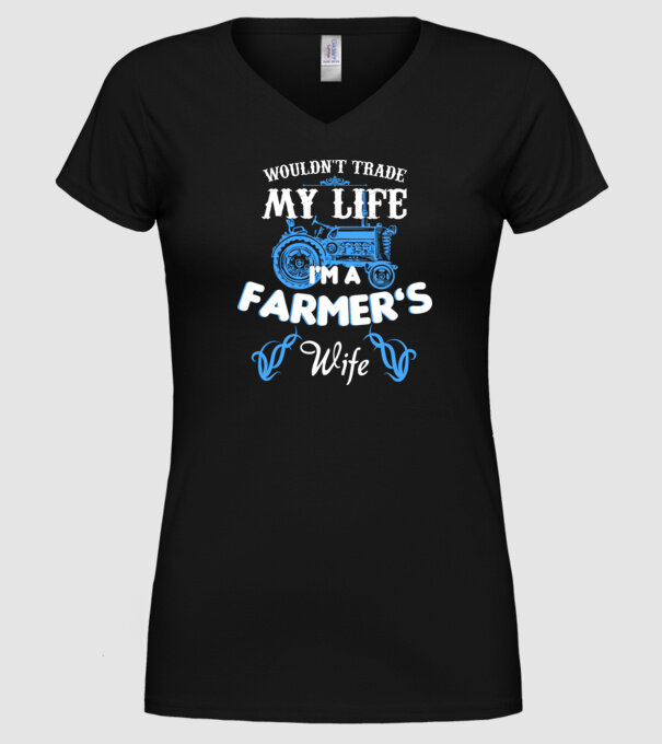 'Farmer''s wife' model negru pe tricou