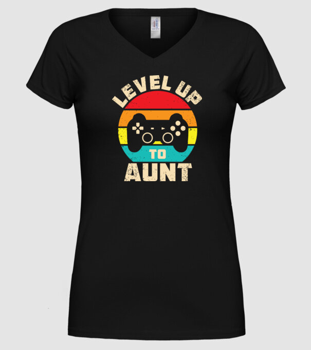 Level Up Aunt model negru pe tricou