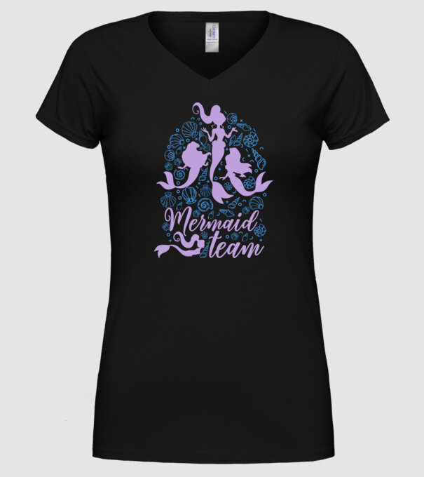 MermaidTeam model negru pe tricou