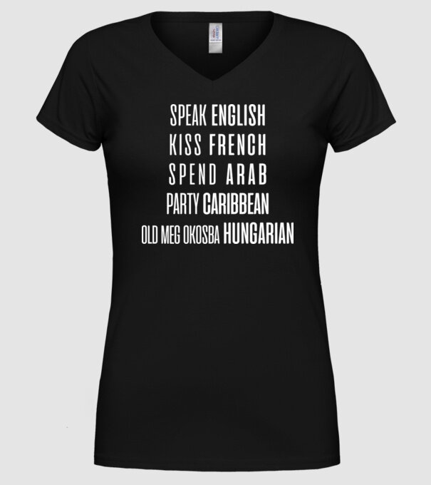 model negru pe tricou