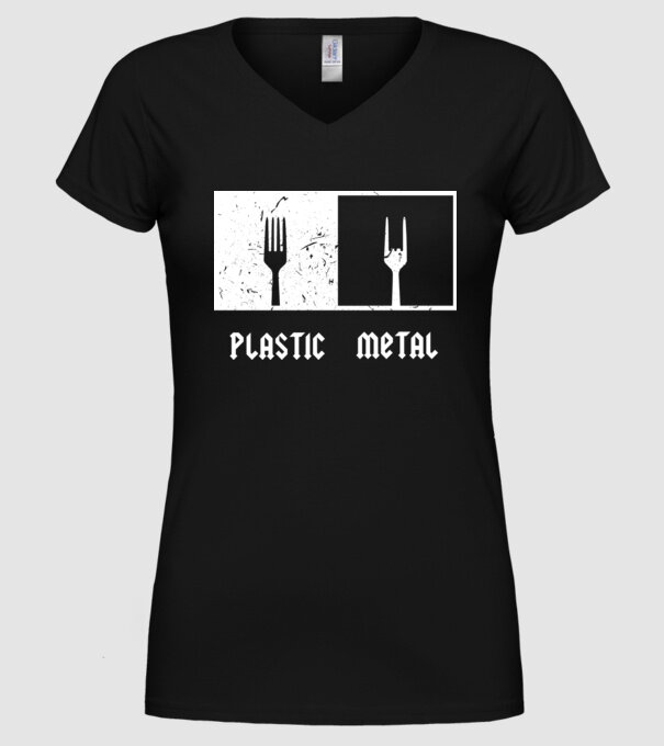 Plastic vs metal model negru pe tricou