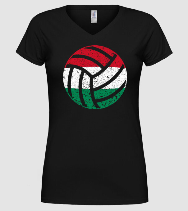 model negru pe tricou