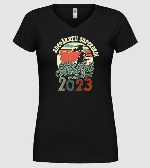 Adevărații supereroi model negru pe tricou