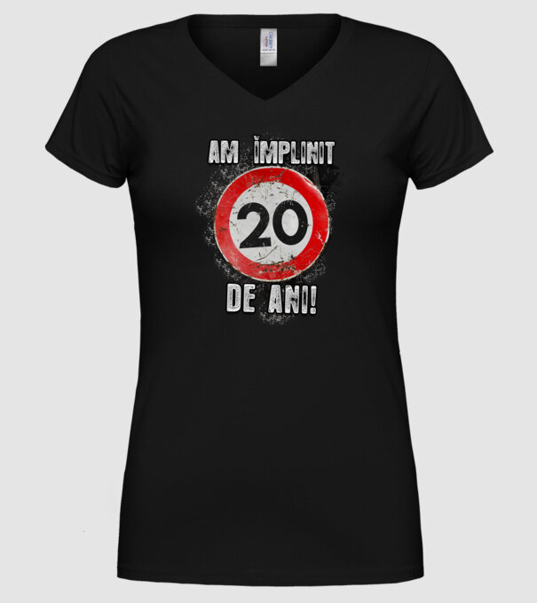 Am împlinit 20 de ani! model negru pe tricou