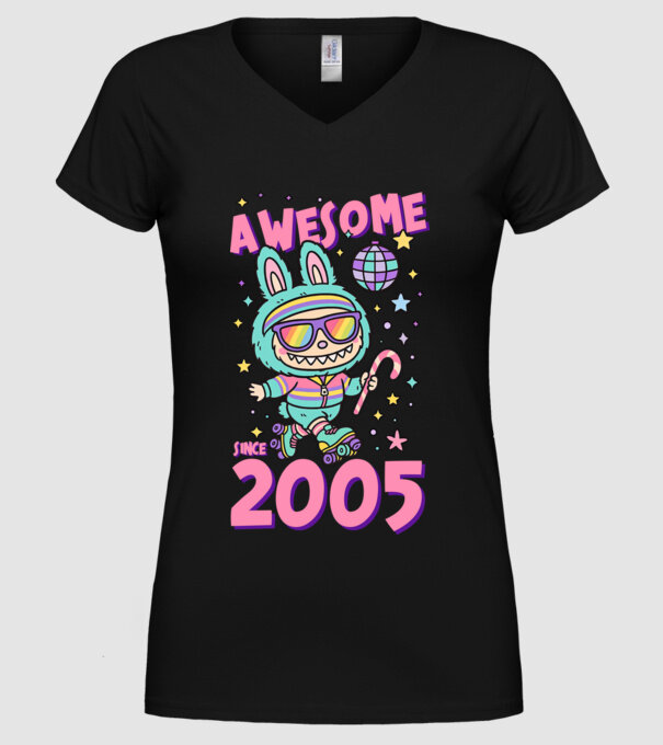 Awesome since 2005 - Labubu model negru pe tricou