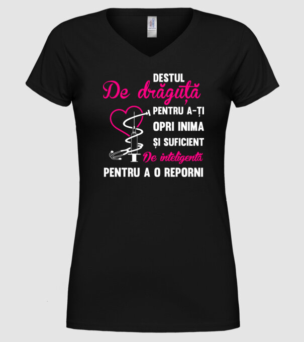 Destul de drăguță pentru a-ți opri inima și destul de inteligentă pentru a o reporni model negru pe tricou