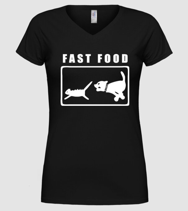 fast food model negru pe tricou