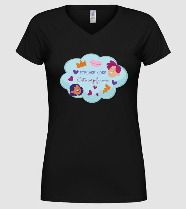 Fiecare corp model negru pe tricou