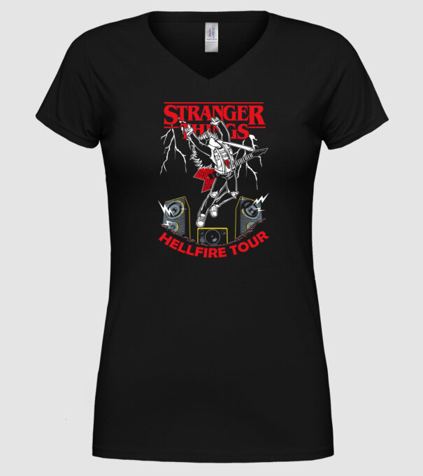 HELLFIRE TOUR model negru pe tricou