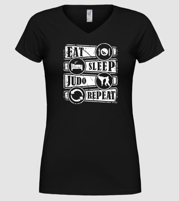 Judo model negru pe tricou