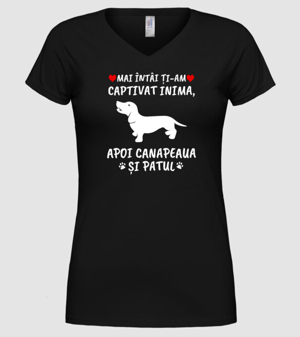 Mai întâi ți-am captivat inima, apoi canapeaua și patul model negru pe tricou