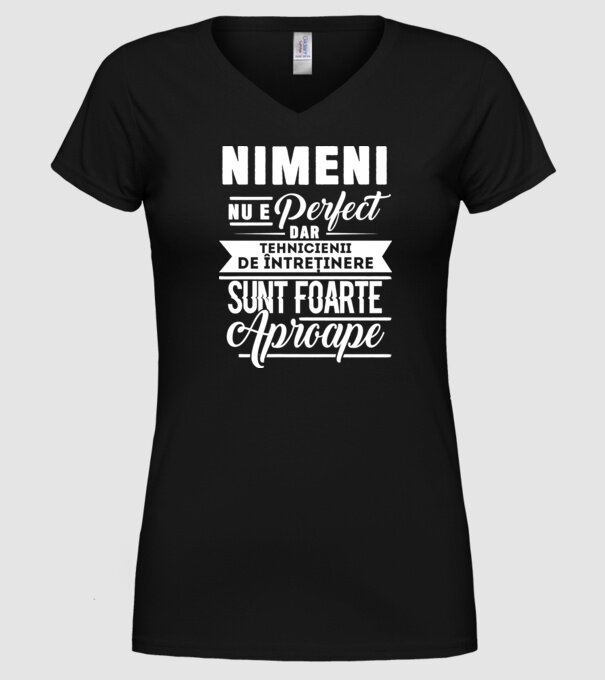Nimeni nu e perfect, dar tehnicienii de întreținere sunt foarte aproape model negru pe tricou
