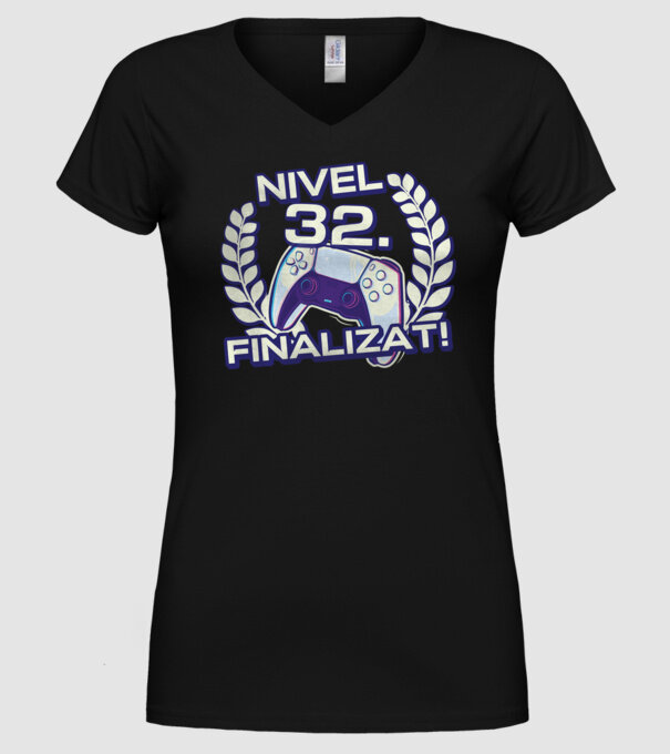 Nivel 32 finalizat! model negru pe tricou
