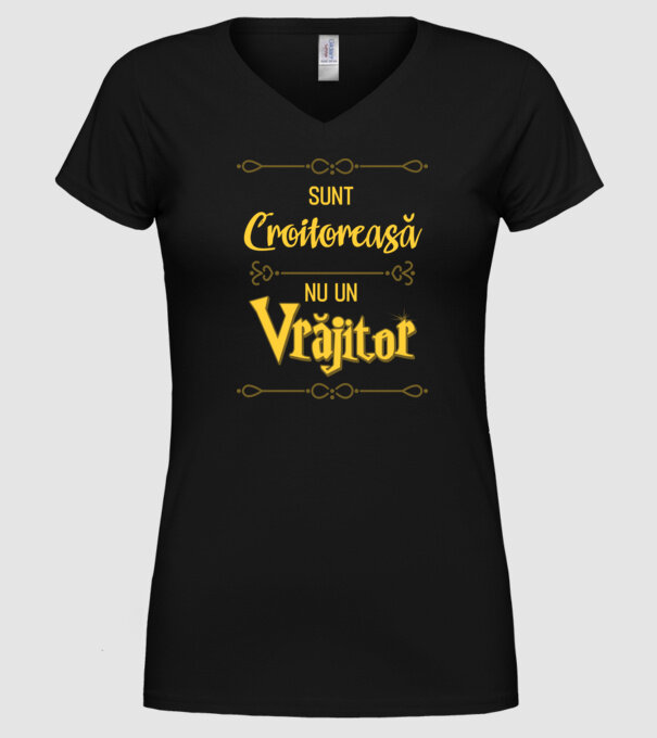 Sunt croitoreasă, nu o vrăjitoare model negru pe tricou