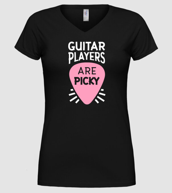 Picky model negru pe tricou