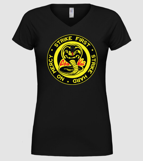 Strike first strike hard logo model negru pe tricou