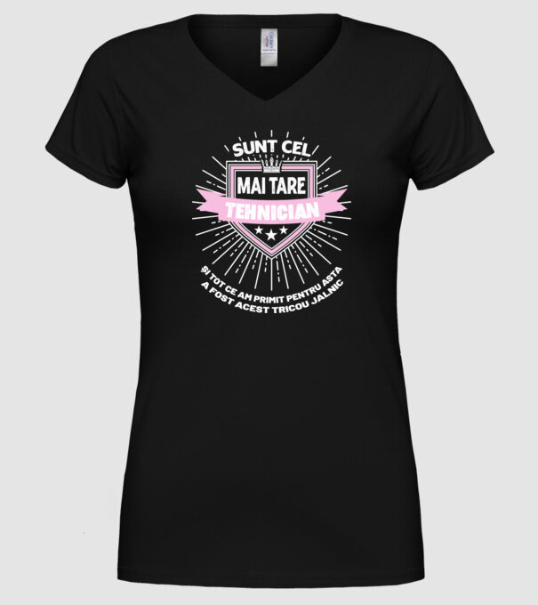 Sunt cel mai tare tehnician de unghii și tot ce am primit pentru asta a fost acest tricou jalnic model negru pe tricou