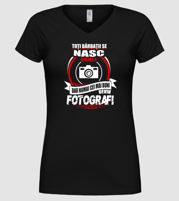 Toți bărbații se nasc egali fotografi model negru pe tricou