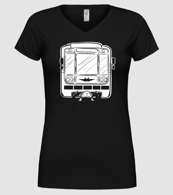 Trenuri model negru pe tricou