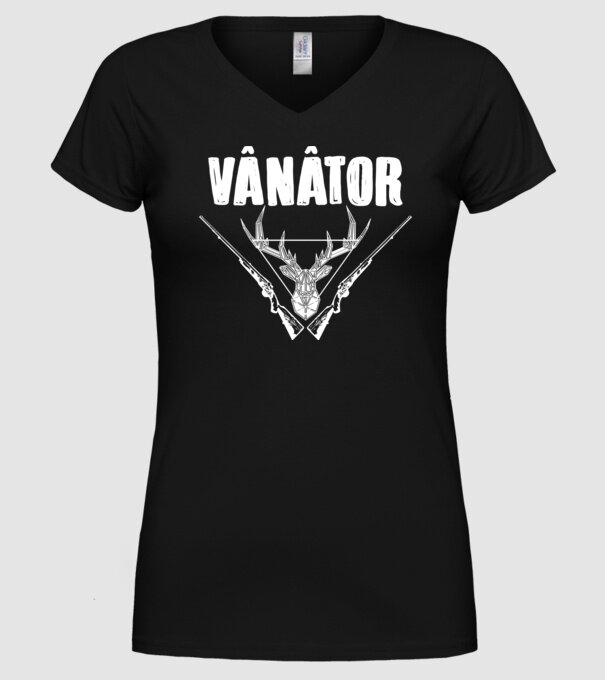 vânător model negru pe tricou