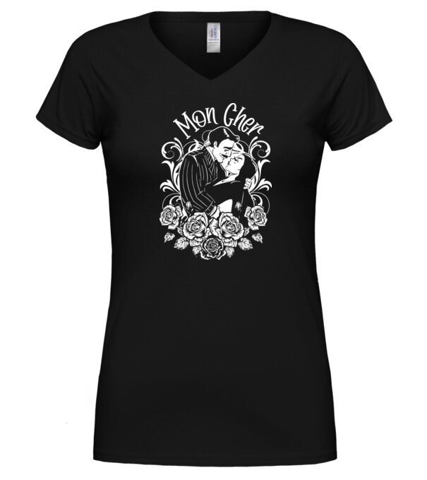  model  pe tricou
