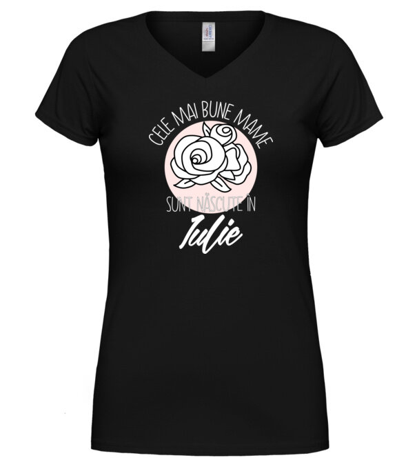  model  pe tricou