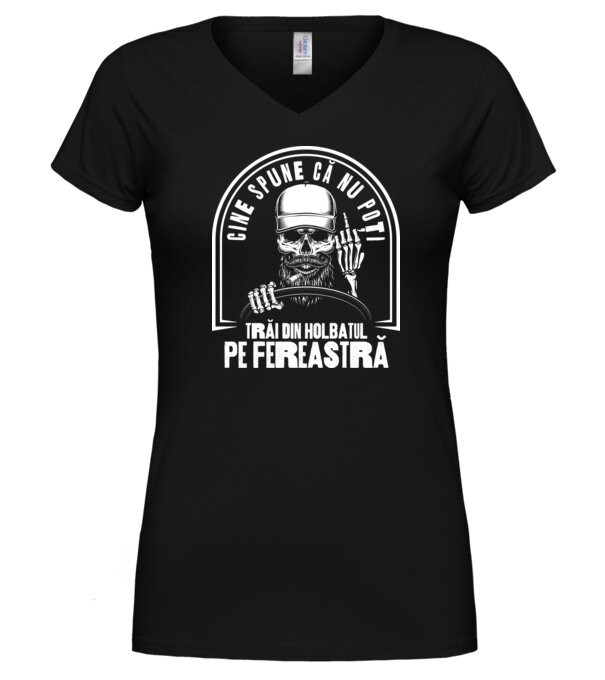  model  pe tricou