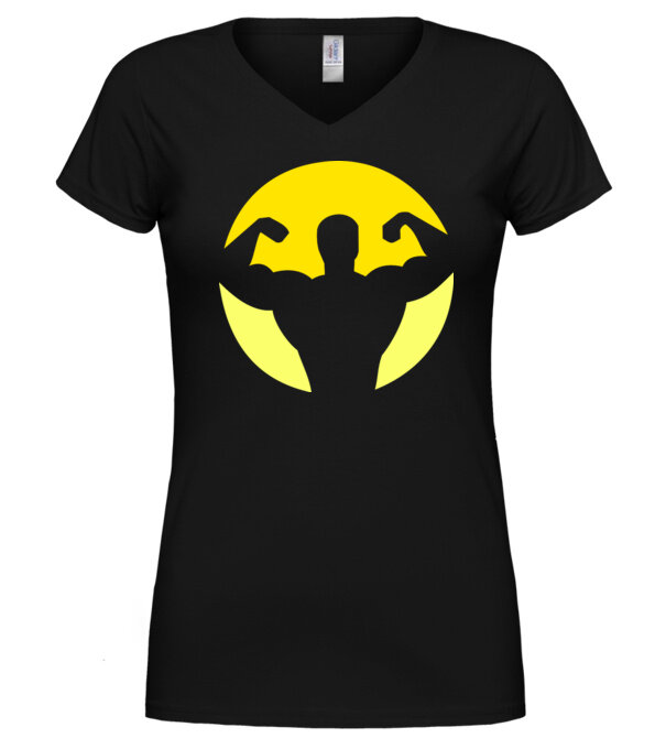  model  pe tricou