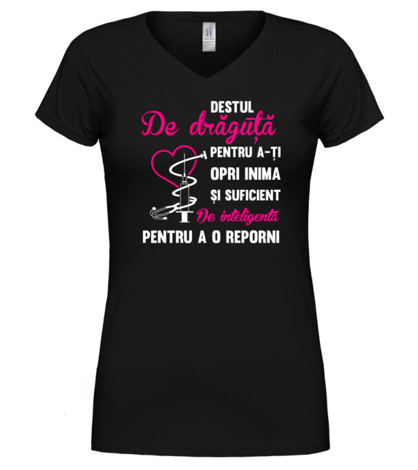  model  pe tricou