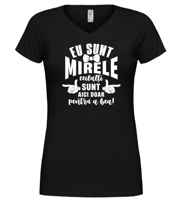  model  pe tricou