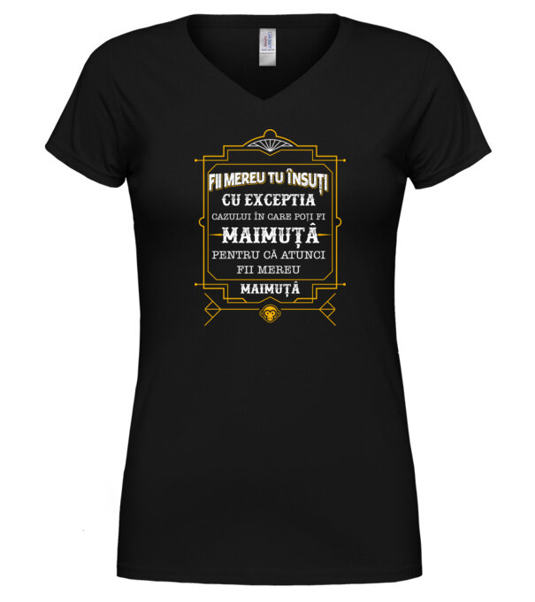  model  pe tricou