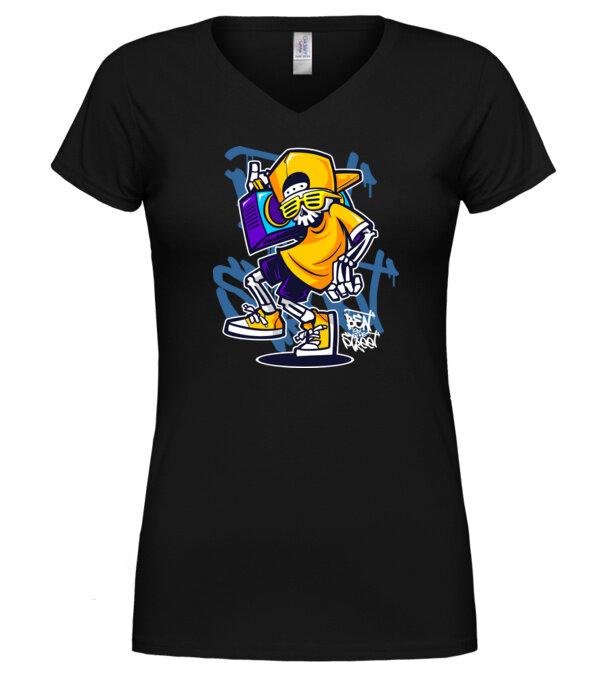  model  pe tricou