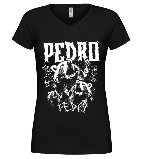  model  pe tricou