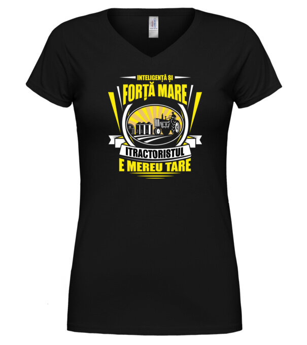 model  pe tricou
