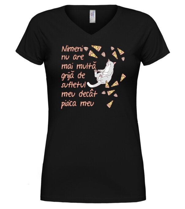  model  pe tricou