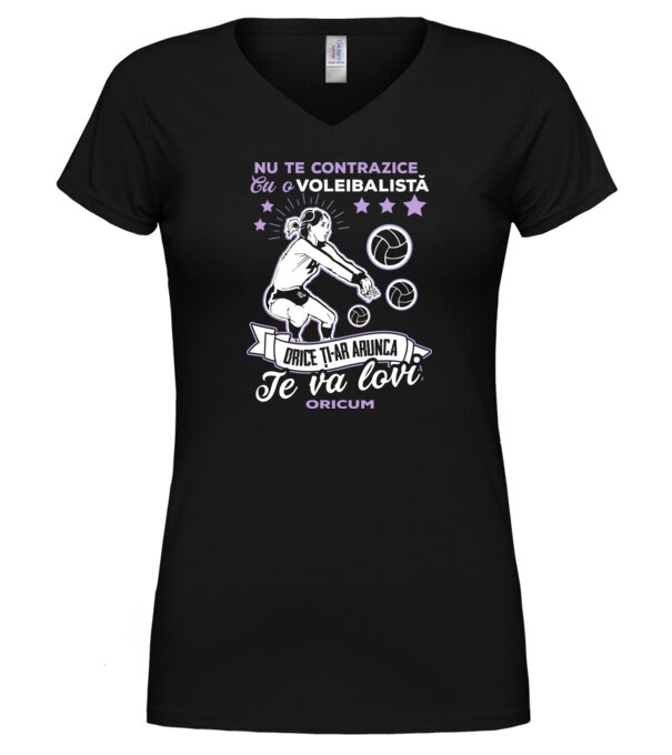  model  pe tricou