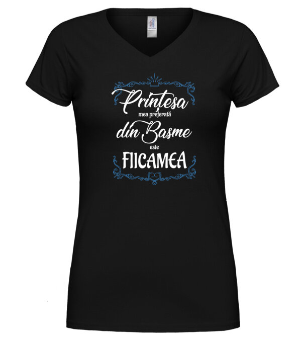  model  pe tricou