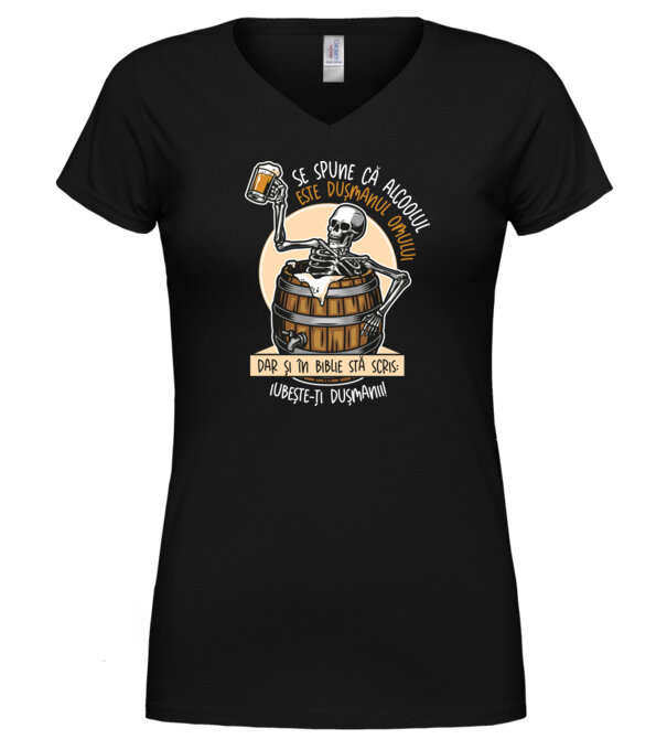  model  pe tricou