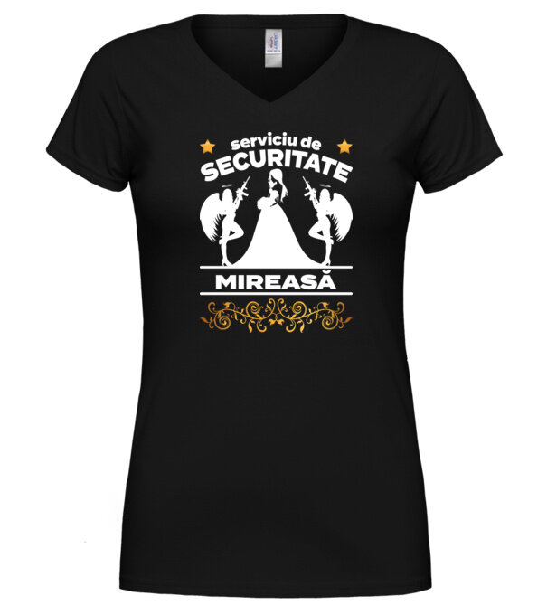  model  pe tricou