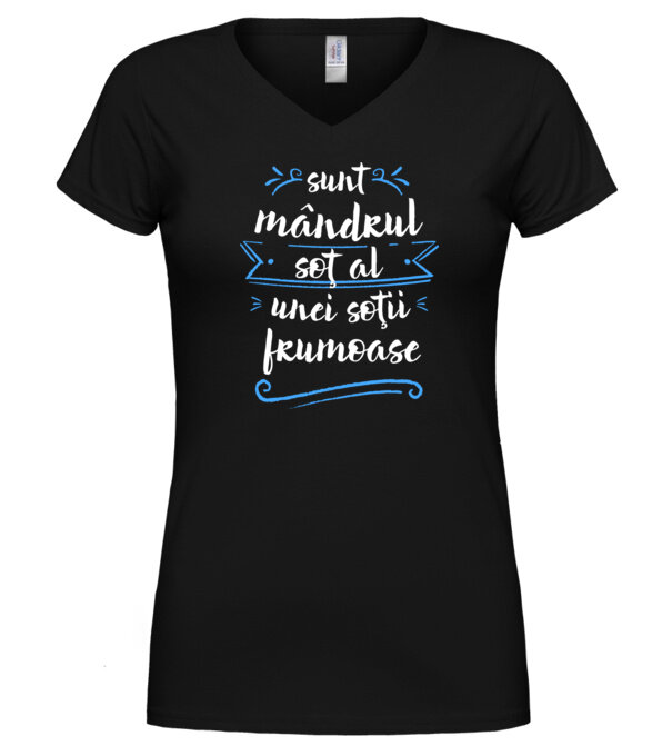  model  pe tricou
